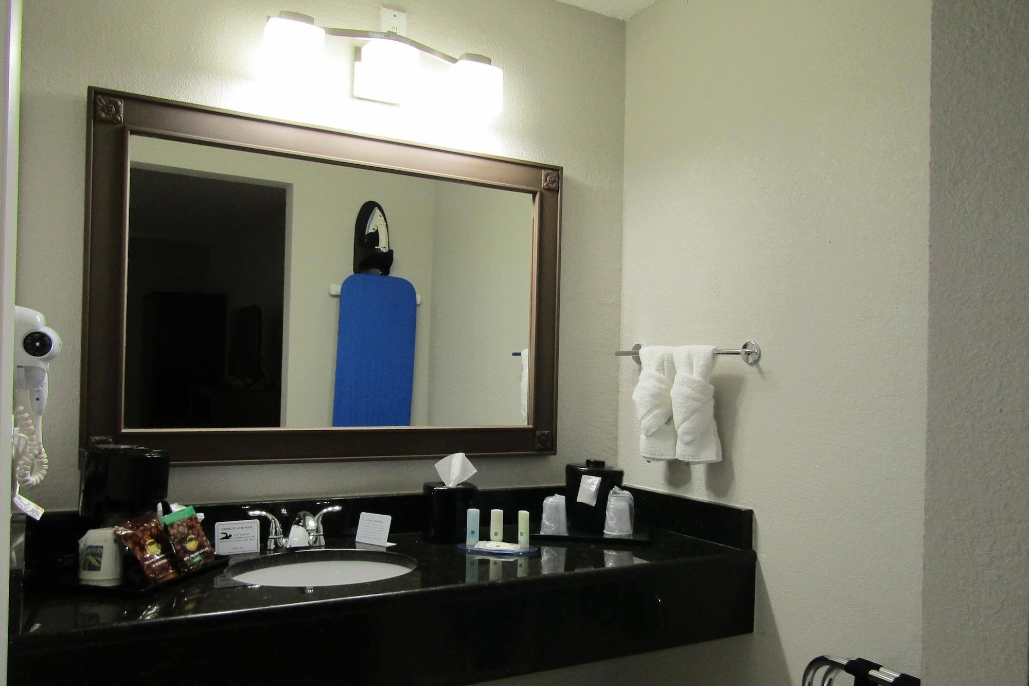 Quality Inn & Suites Kissimmee By The Lake Four Corners المظهر الخارجي الصورة