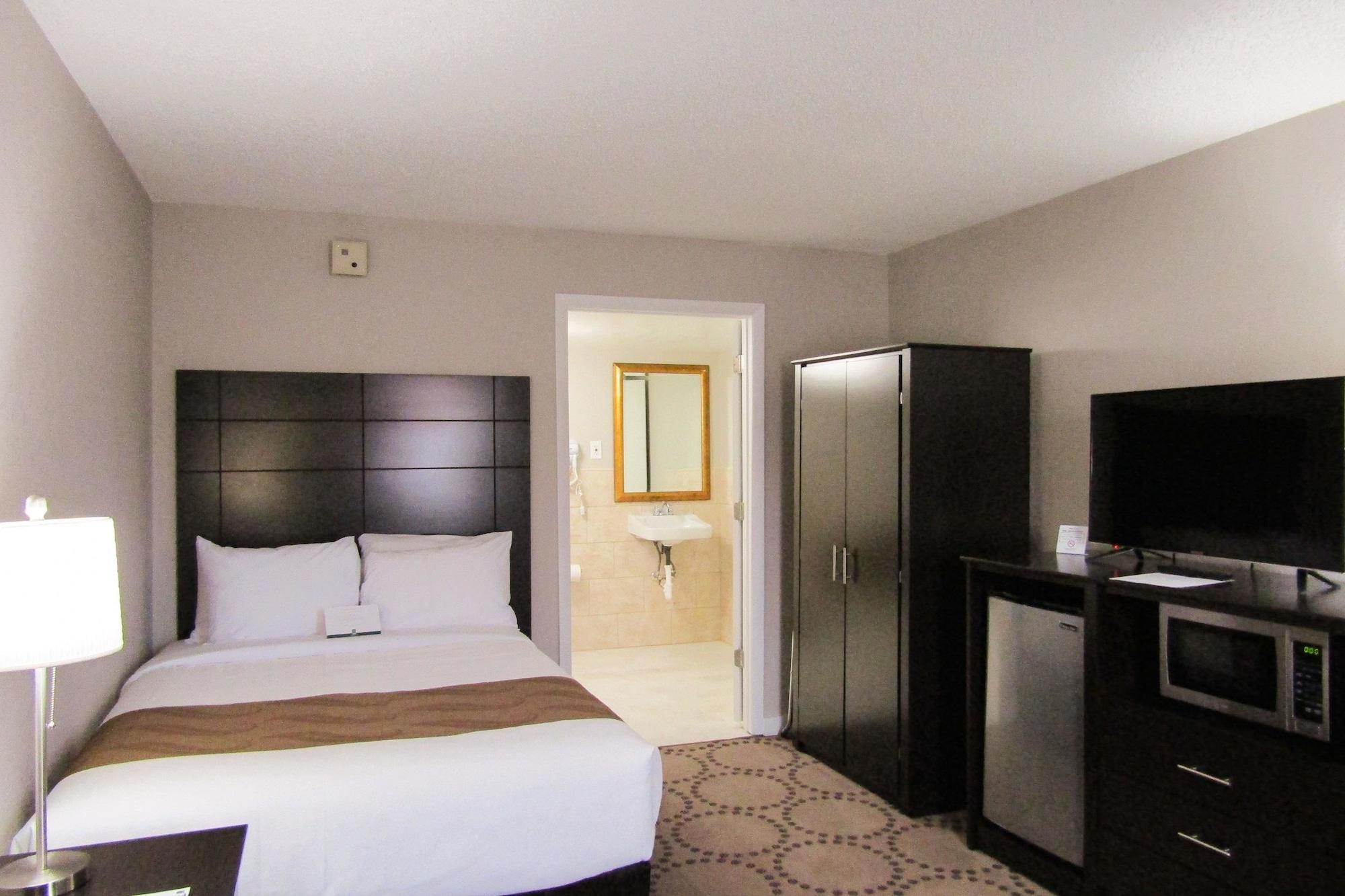 Quality Inn & Suites Kissimmee By The Lake Four Corners المظهر الخارجي الصورة