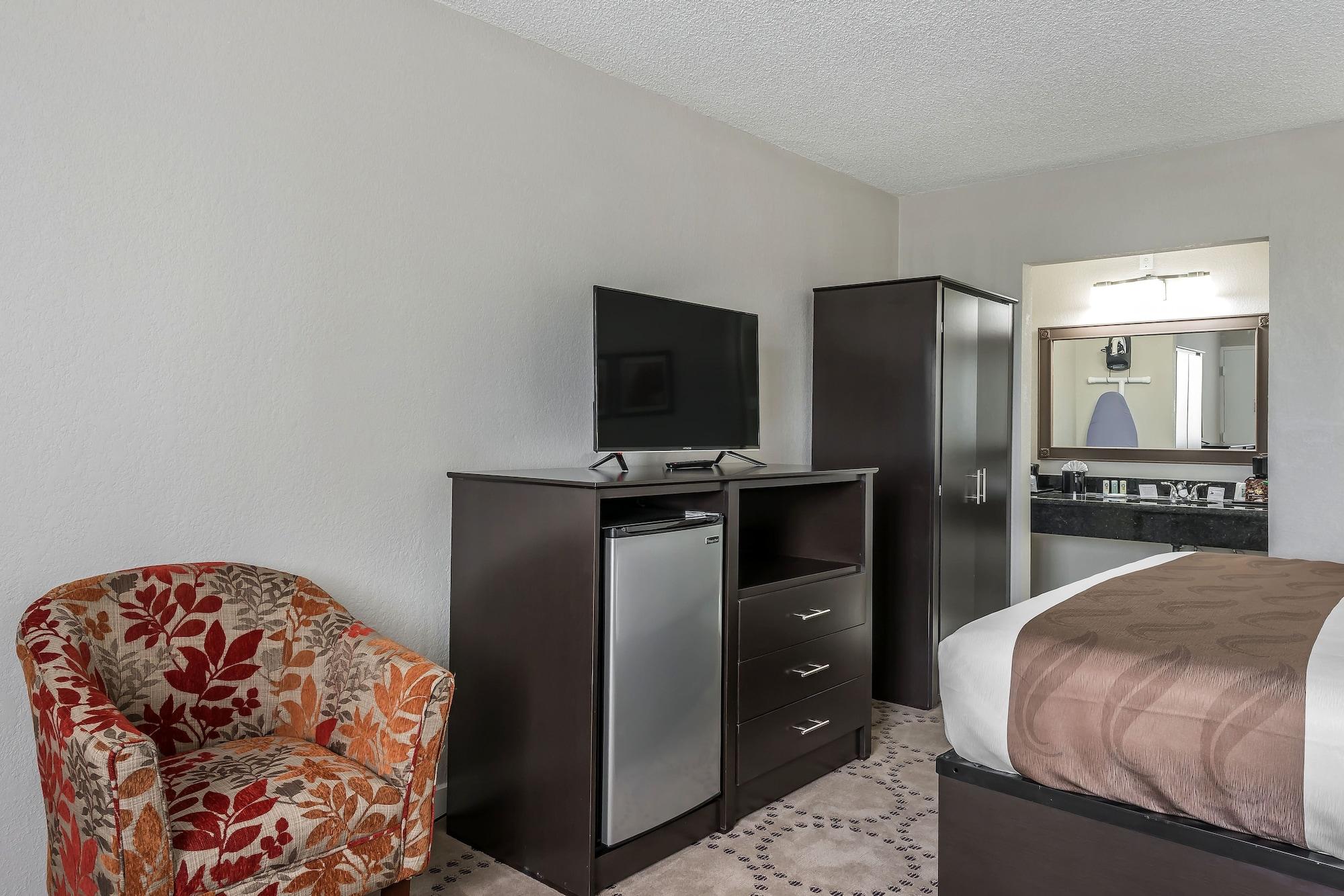 Quality Inn & Suites Kissimmee By The Lake Four Corners المظهر الخارجي الصورة