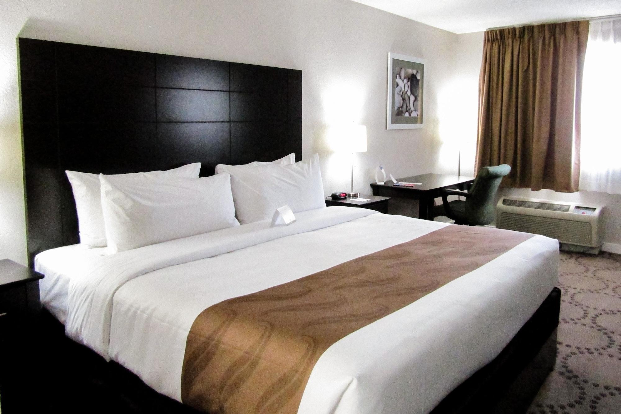 Quality Inn & Suites Kissimmee By The Lake Four Corners المظهر الخارجي الصورة