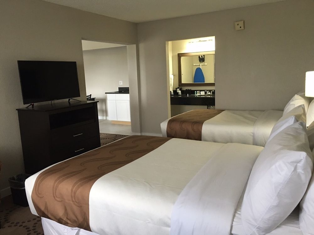 Quality Inn & Suites Kissimmee By The Lake Four Corners المظهر الخارجي الصورة